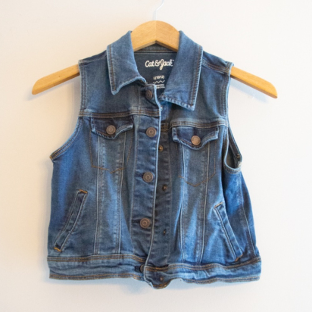 Girl's Cat & Jack Denim Button Vest - Picture 1 of 2